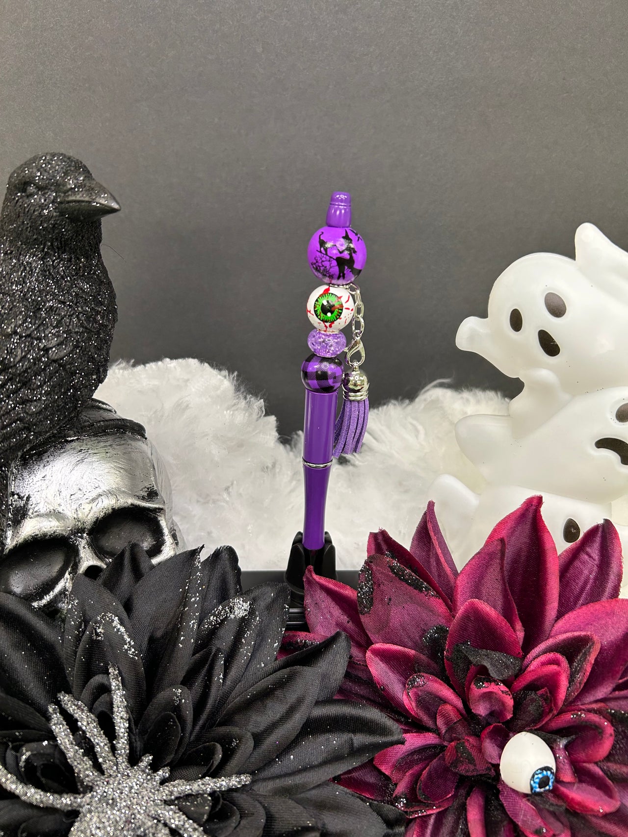 The purple spooky eye pen