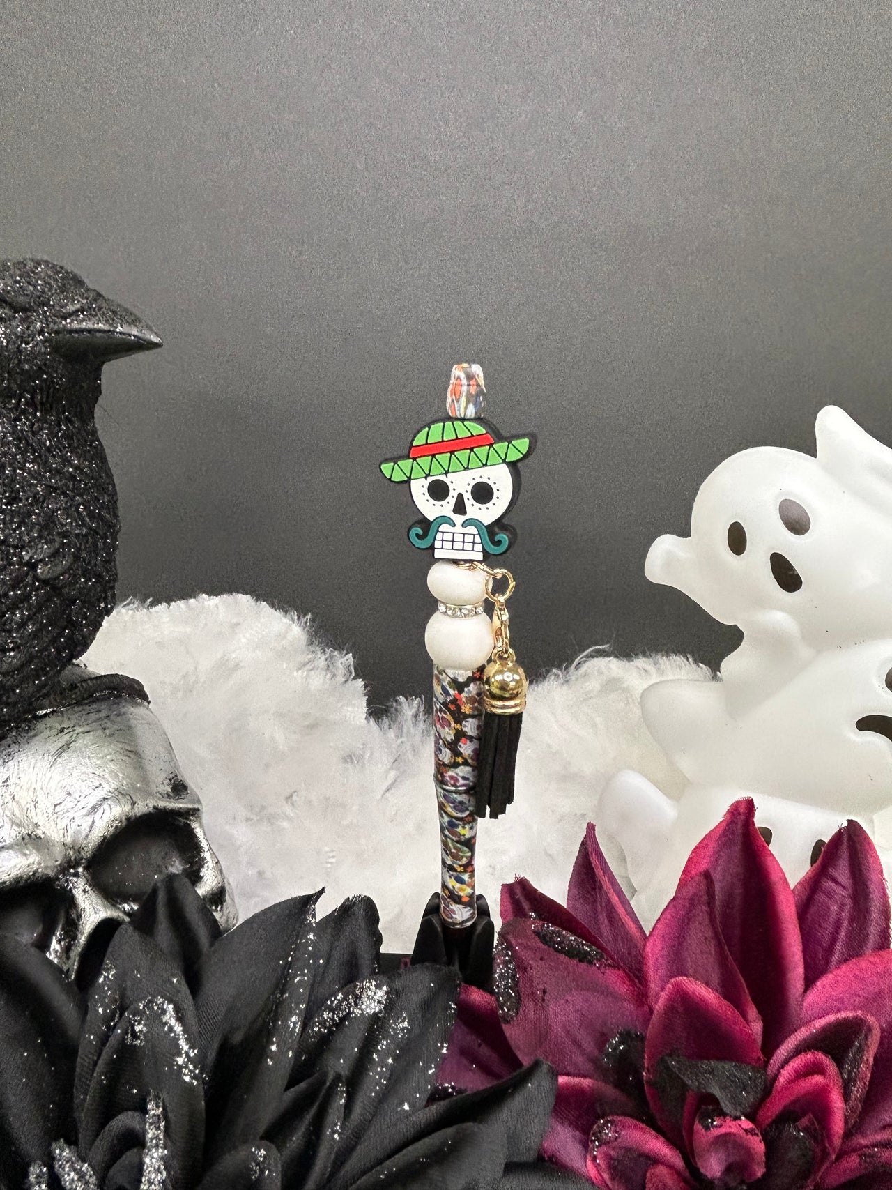 Calaverita and sombrero