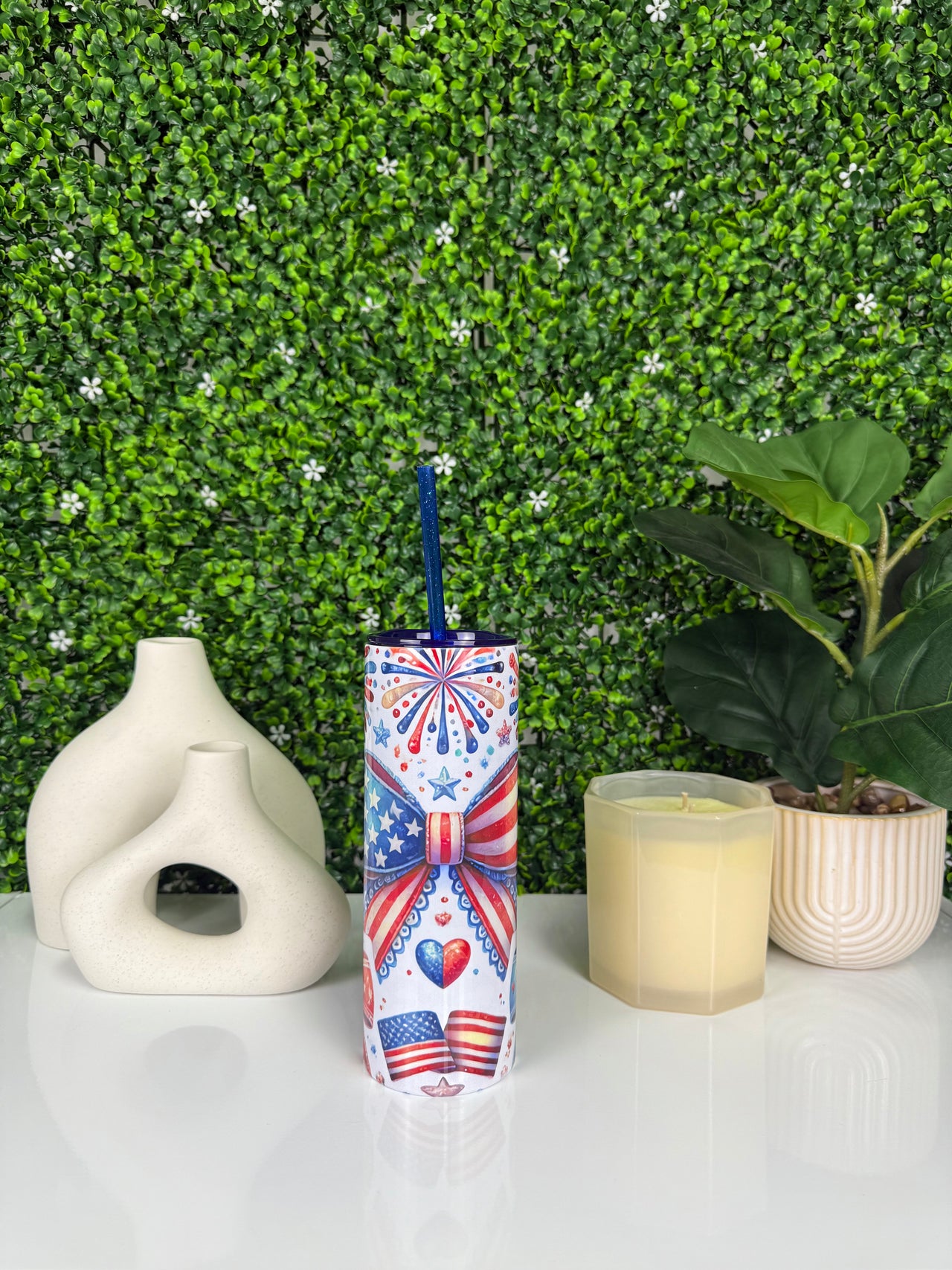 Patriotic bow tumbler