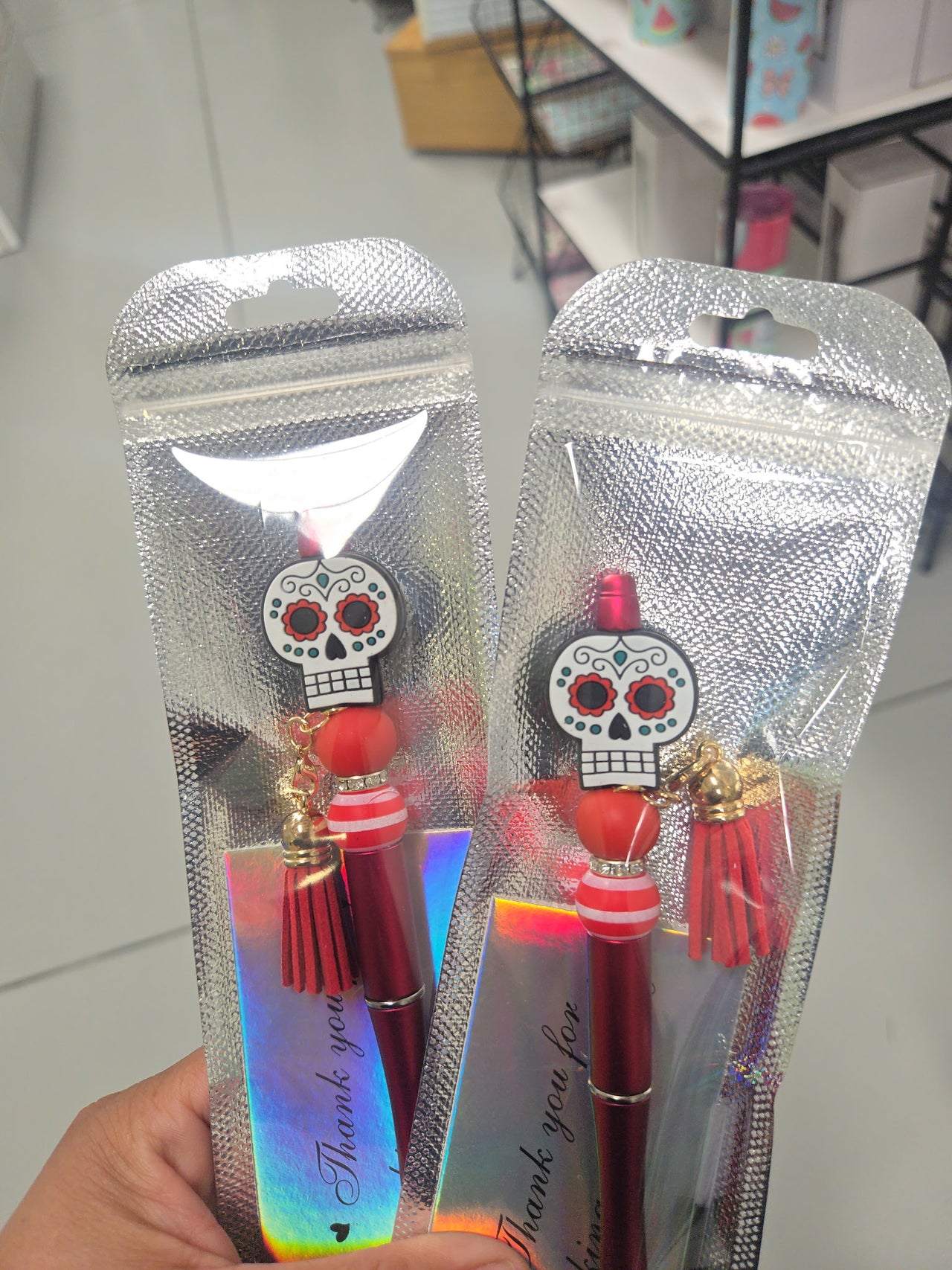 Red calaverita pen