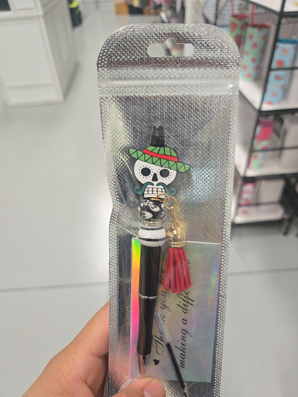 Calaverita and sombrero