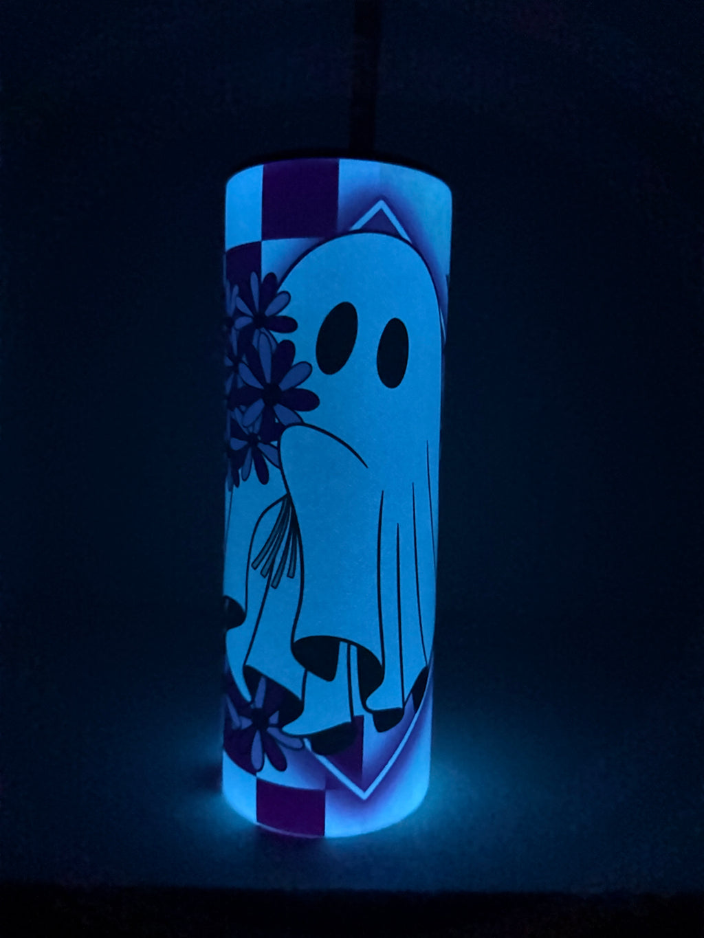 Ghost & flowers glow